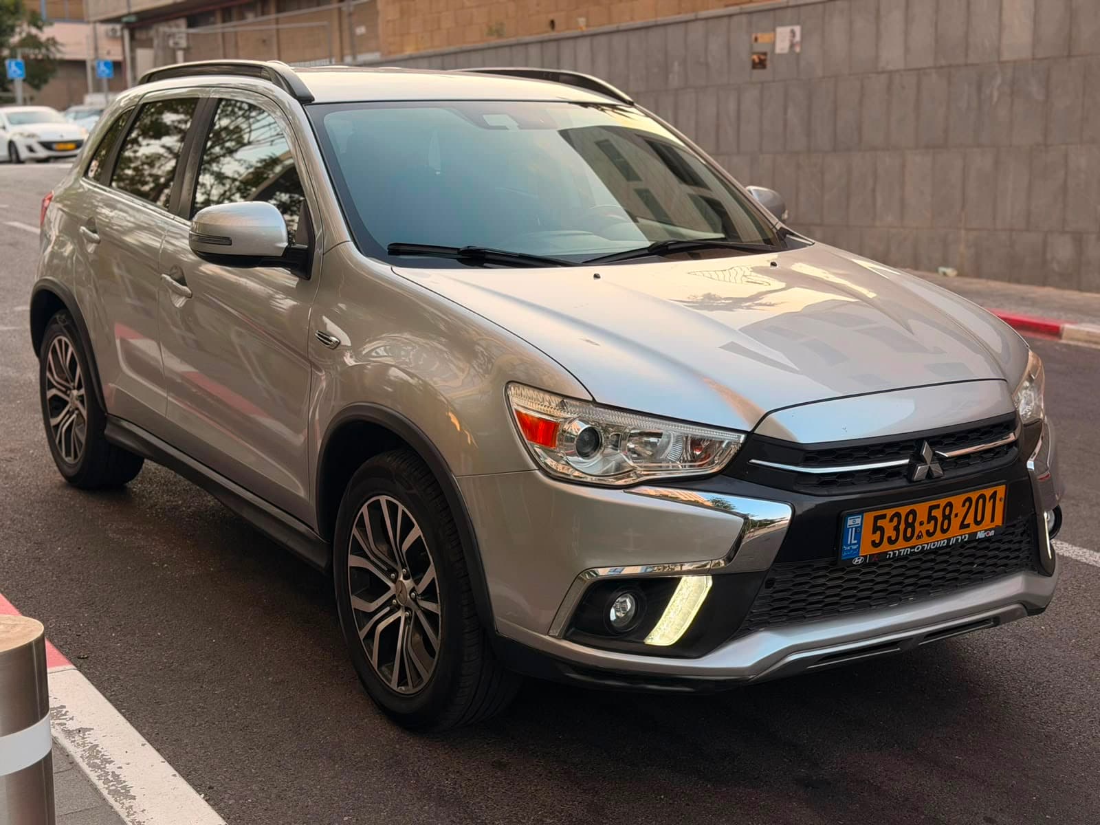 מיצובישי ASX